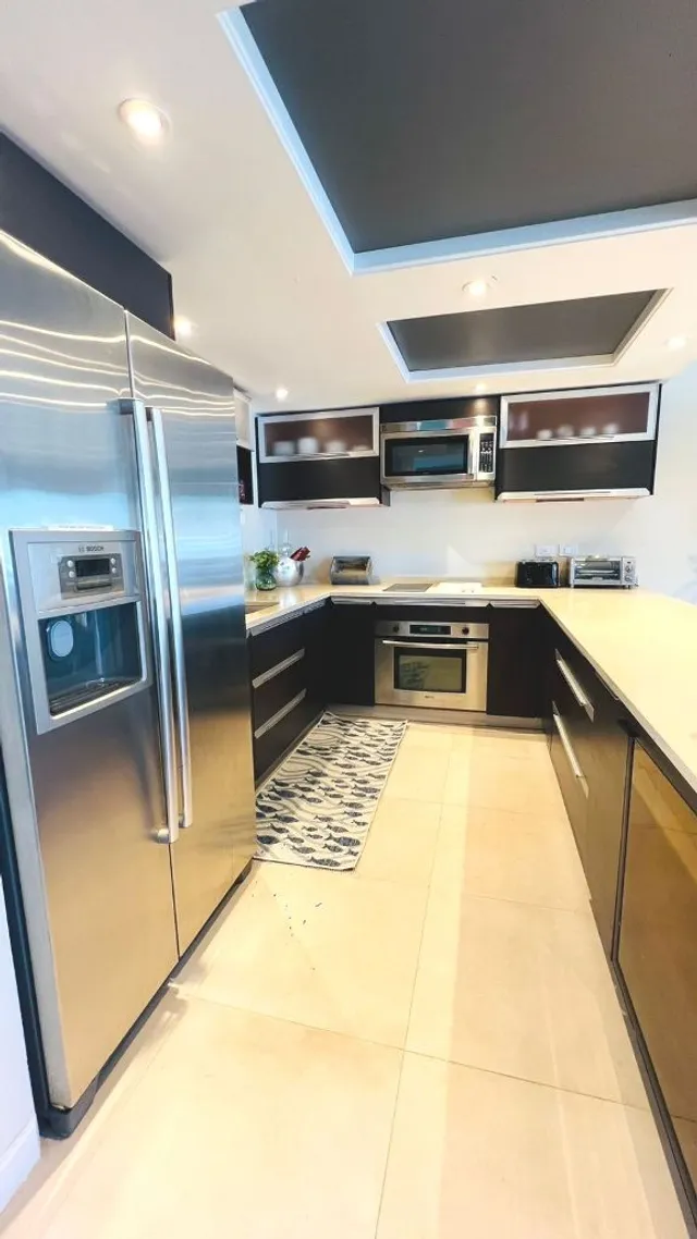 Updated kitchen with soft-close cabinetry