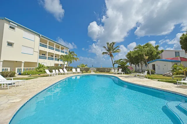 Communal pool of the Palm Beach community